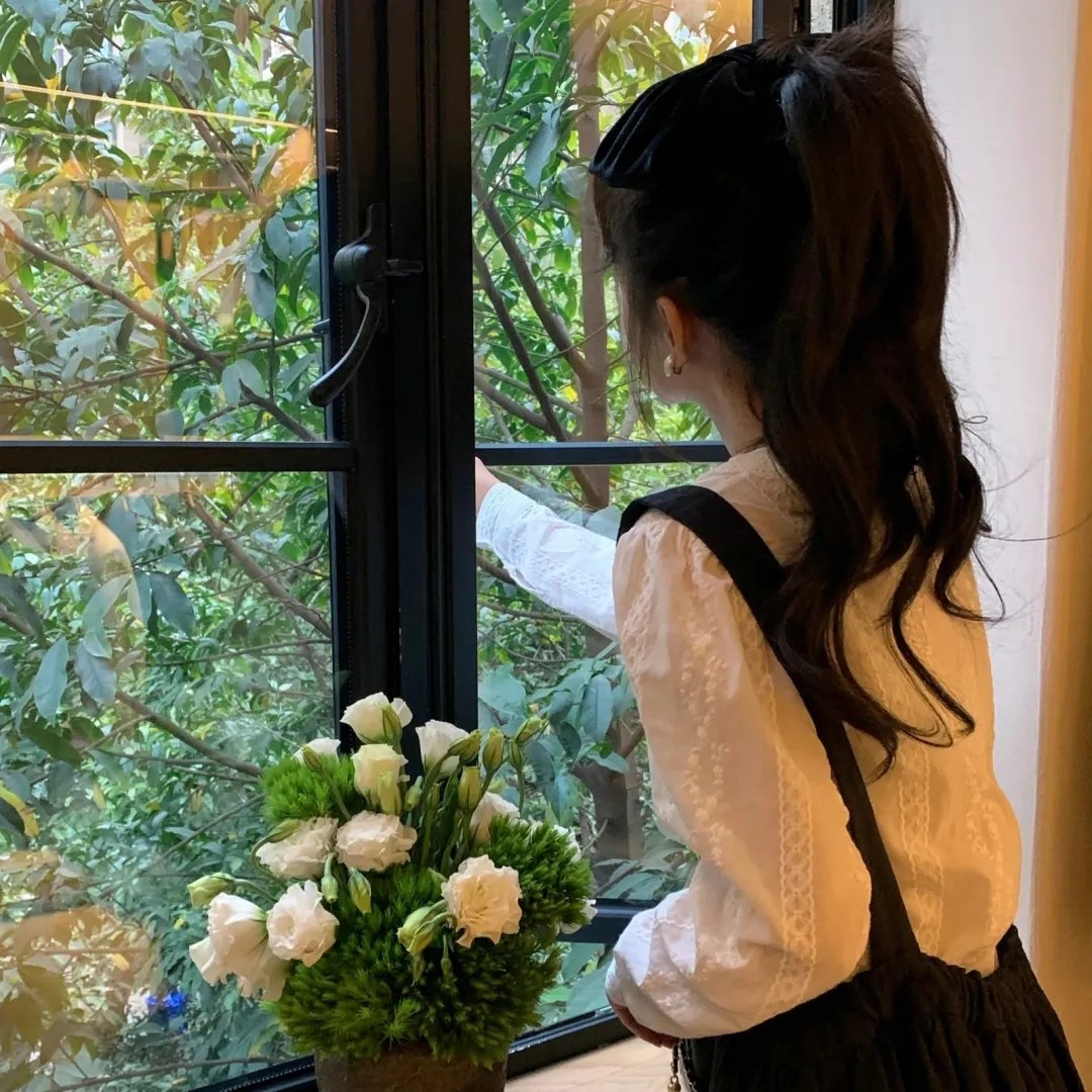 布劳涅森林的女人们